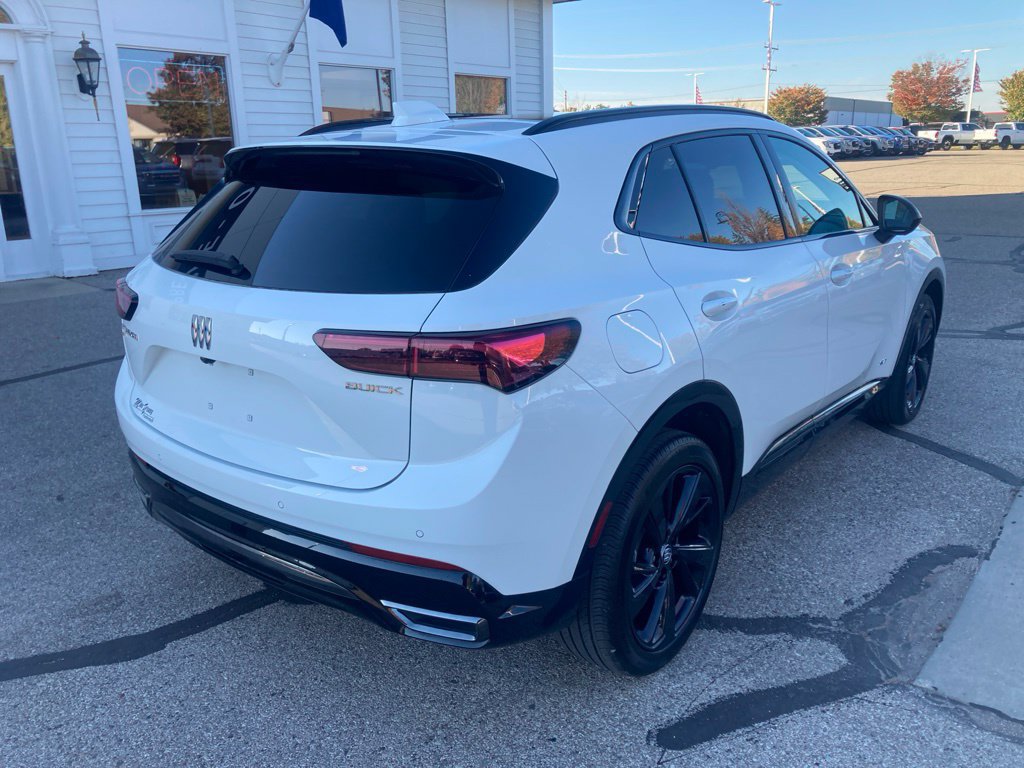 Used 2025 Buick Envision Sport Touring AWD/4WD image 5