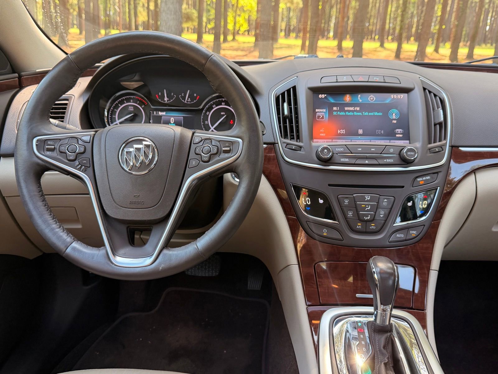 Used 2015 Buick Regal Premium w/ Experience Buick Package image 3