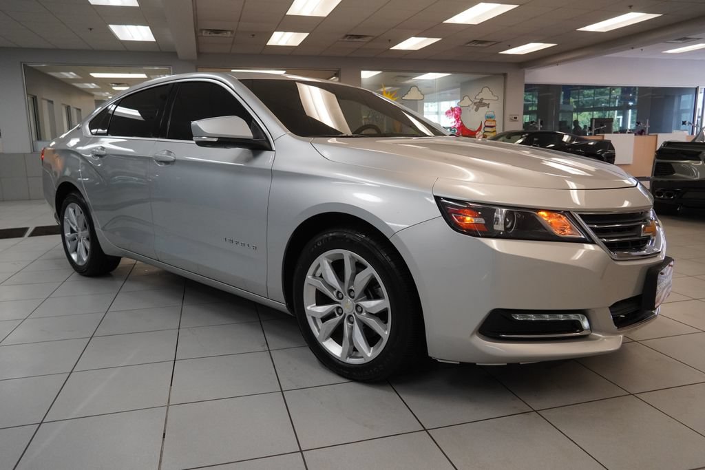 Used 2018 Chevrolet Impala LT FWD image 13