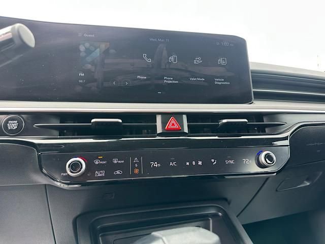 Used 2025 Kia K5 LXS image 26