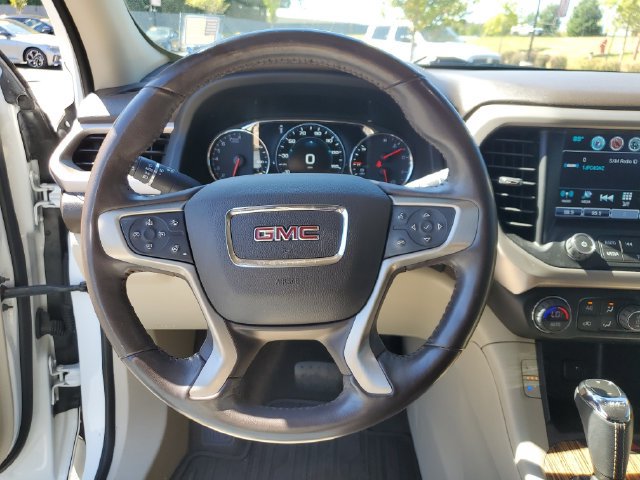 Used 2019 GMC Acadia Denali w/ Technology Package FWD image 27