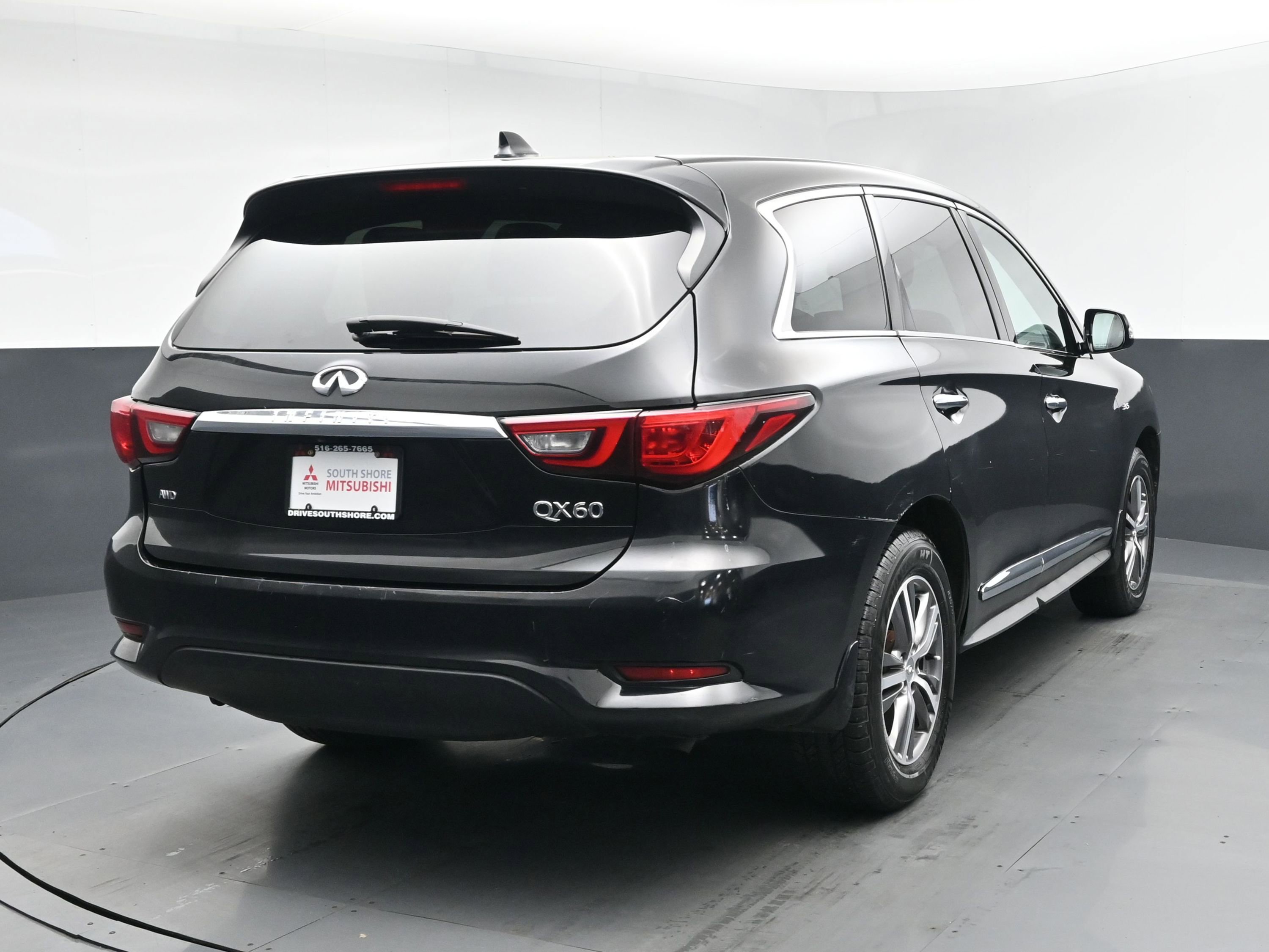 Used 2019 INFINITI QX60 Pure AWD/4WD image 18