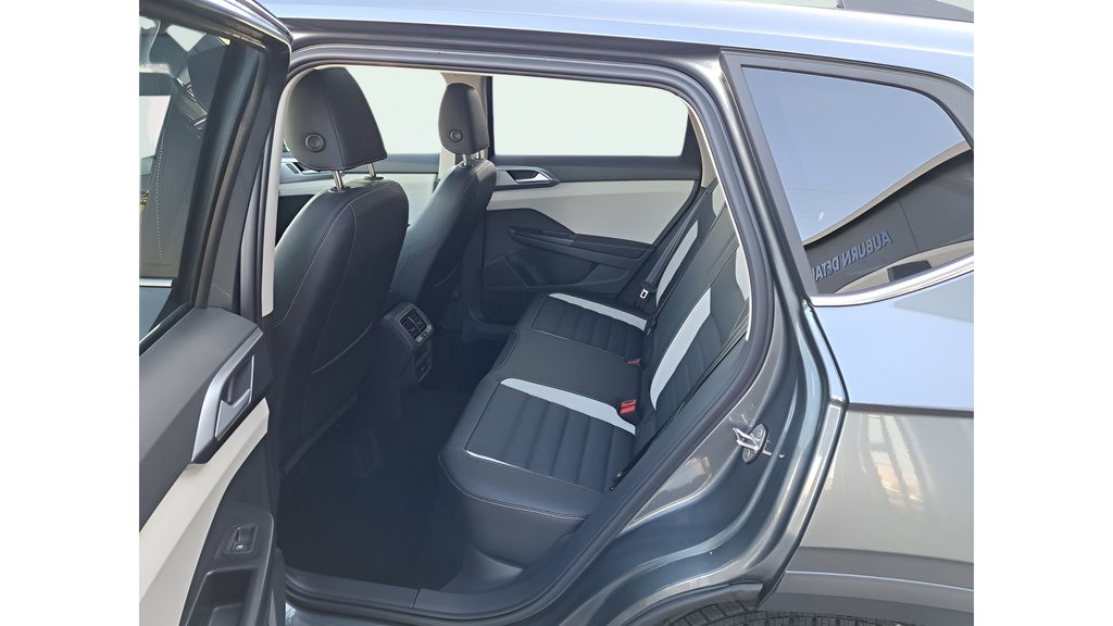 New 2025 Volkswagen Taos SEL AWD/4WD image 12