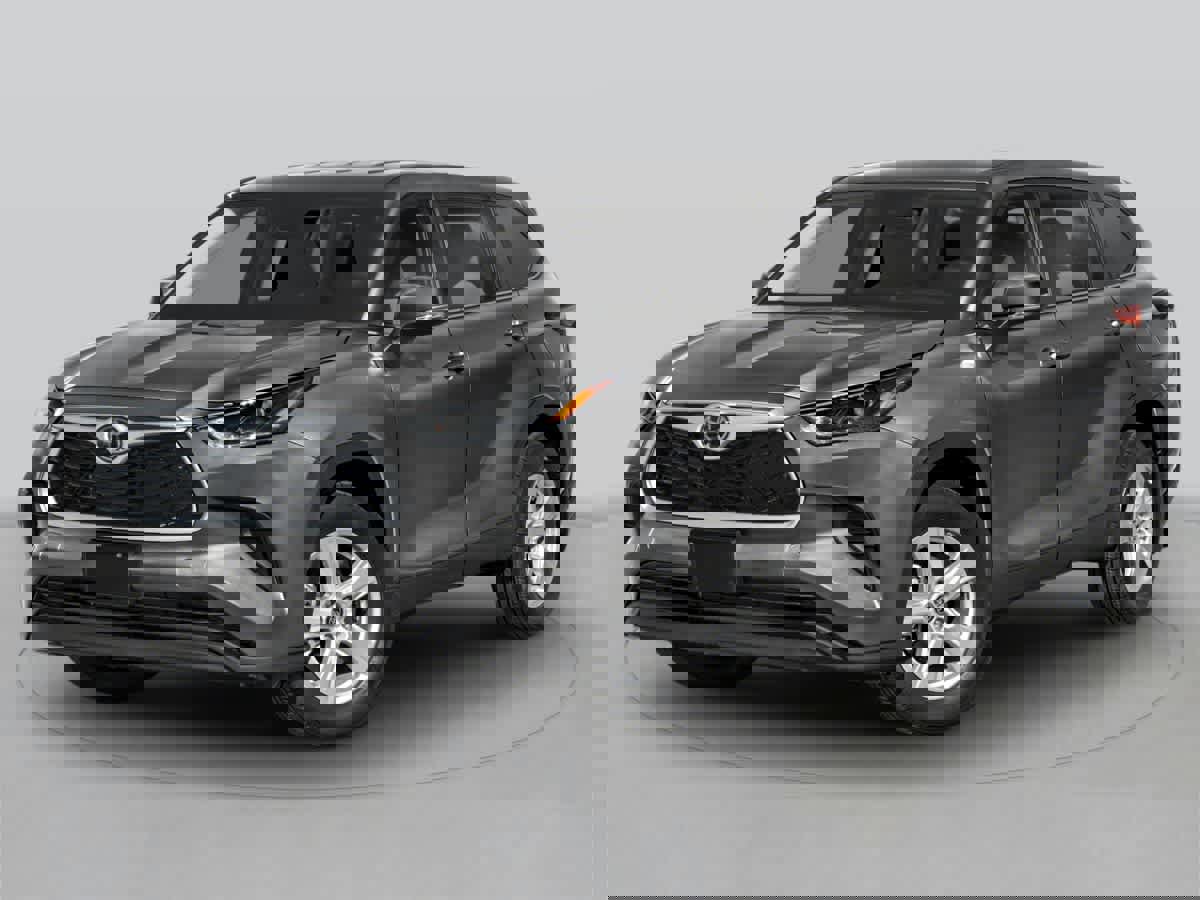 Used 2023 Toyota Highlander L image 1
