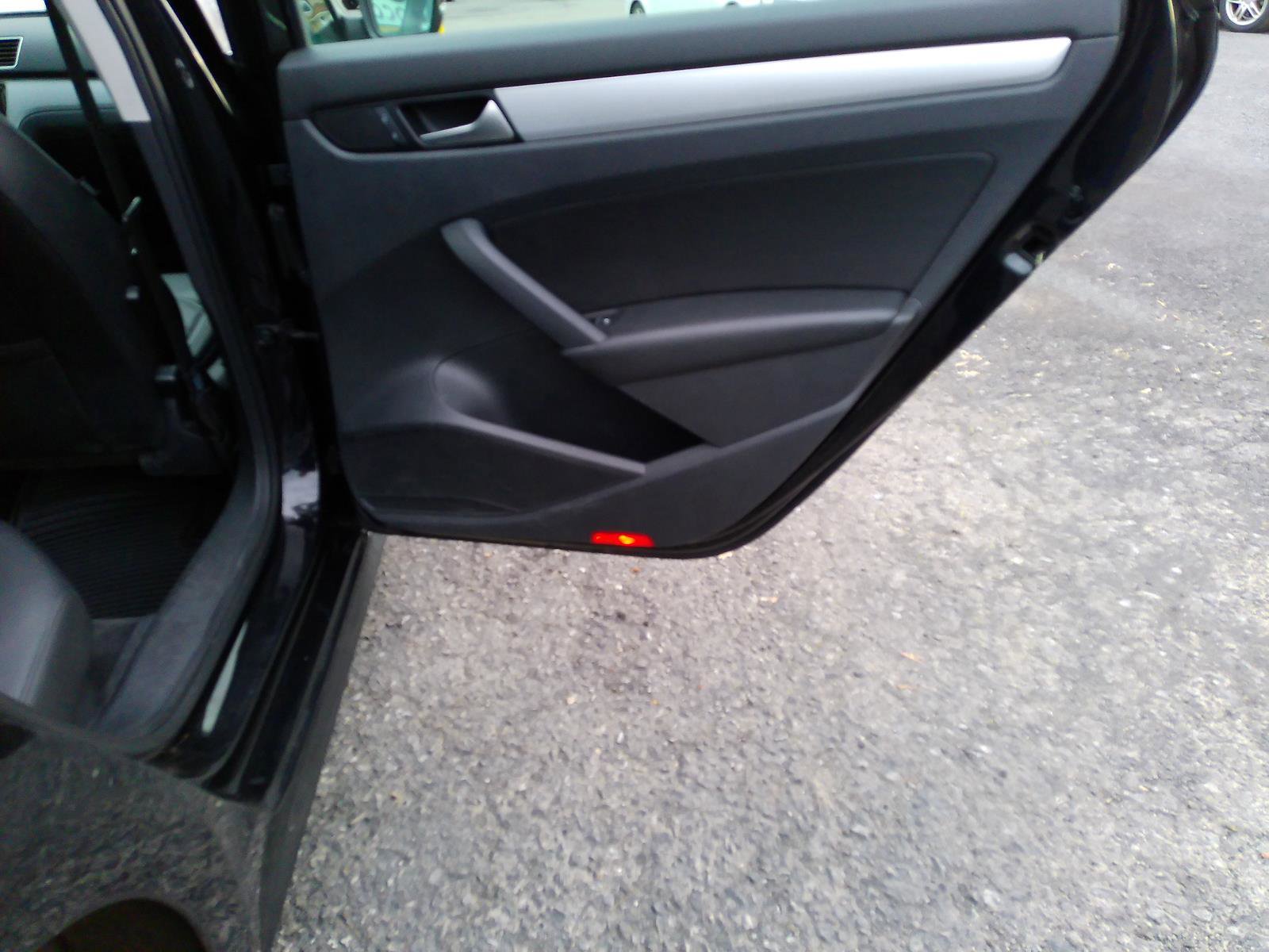 Used 2012 Volkswagen Passat 2.5 SE image 39