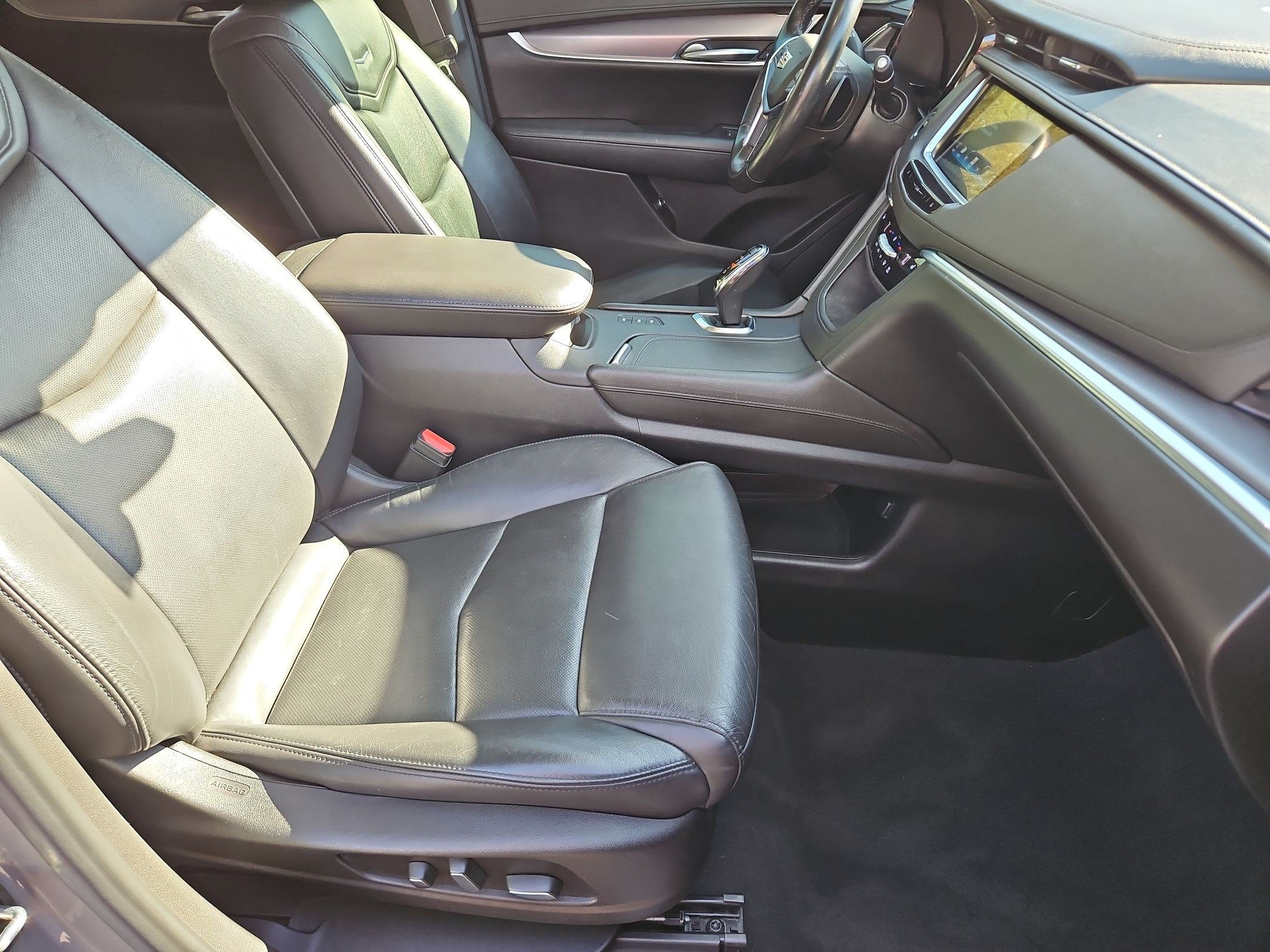 Certified 2018 Cadillac XT5 Luxury AWD/4WD image 29