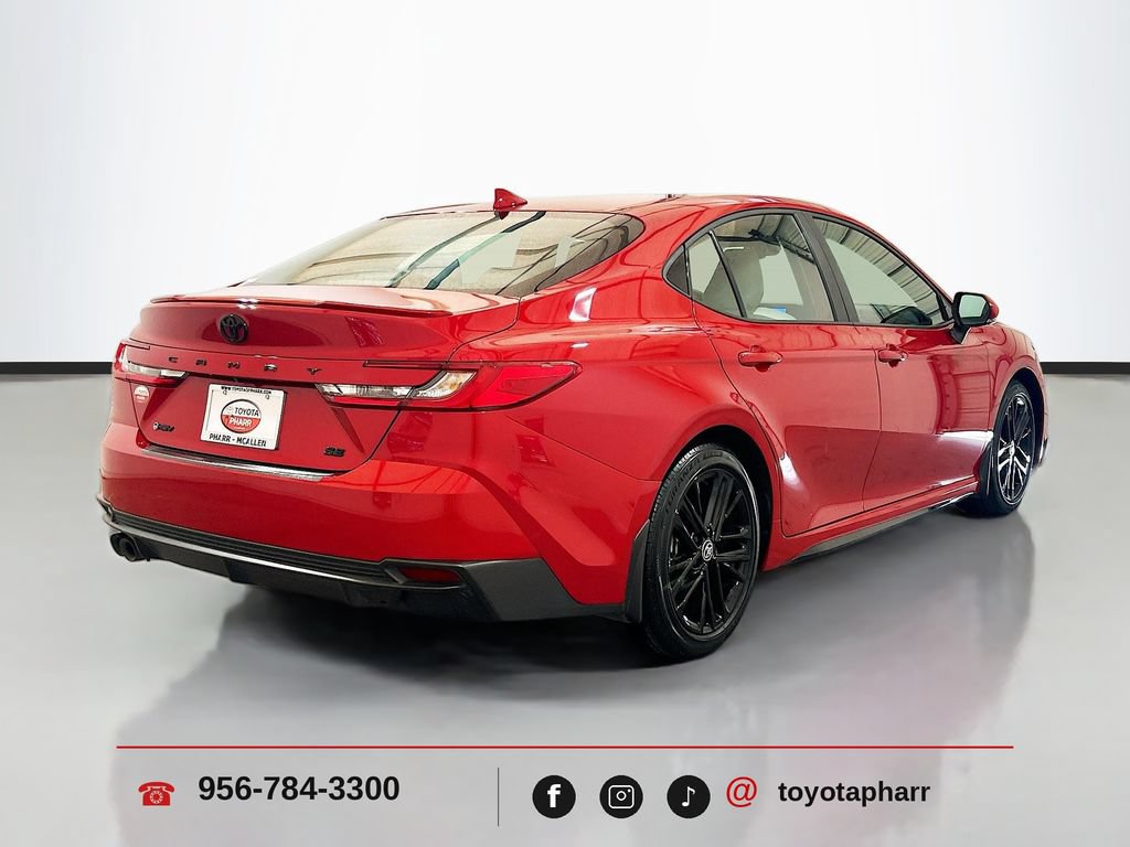 Used 2025 Toyota Camry SE w/ Convenience Package FWD image 4
