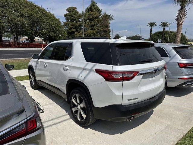 Used 2021 Chevrolet Traverse LT w/ LT Premium Package image 5