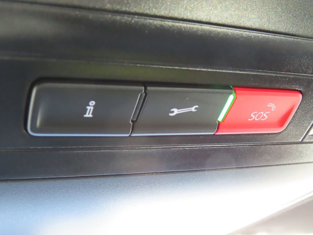 Used 2020 Volkswagen Tiguan SEL Premium R-Line w/ 3rd Row Seat Package image 14