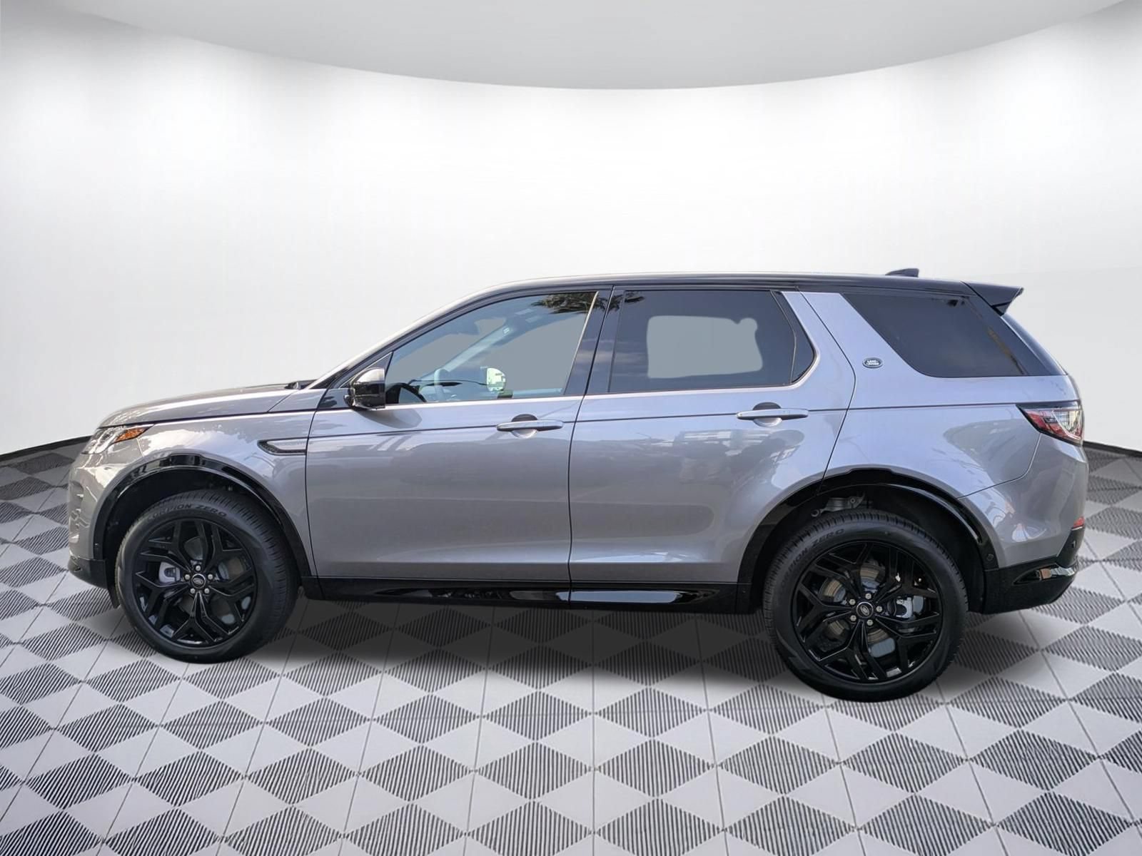 New 2026 Land Rover Discovery Sport Landmark AWD/4WD image 2