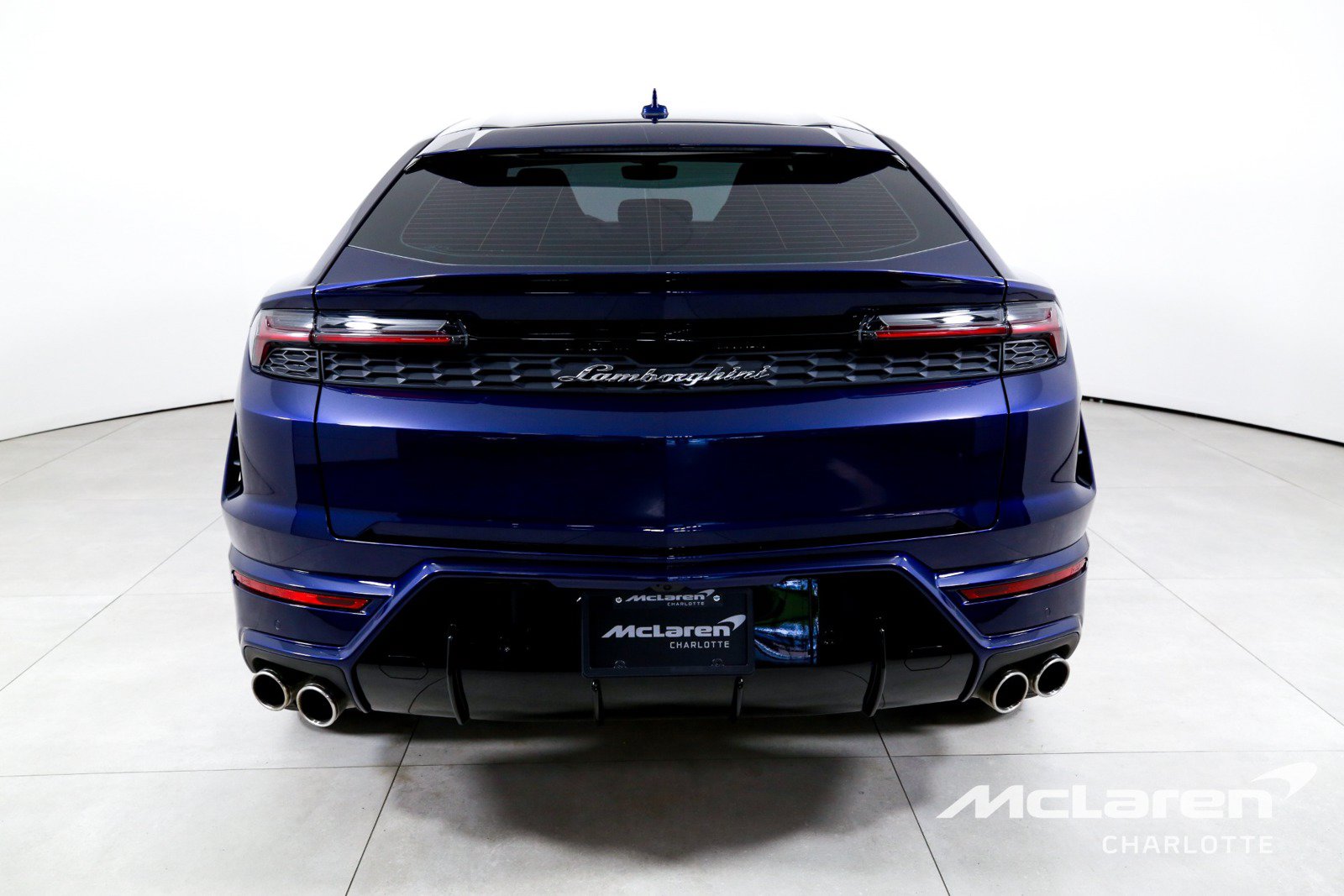Used 2026 Lamborghini Urus SE AWD/4WD image 7