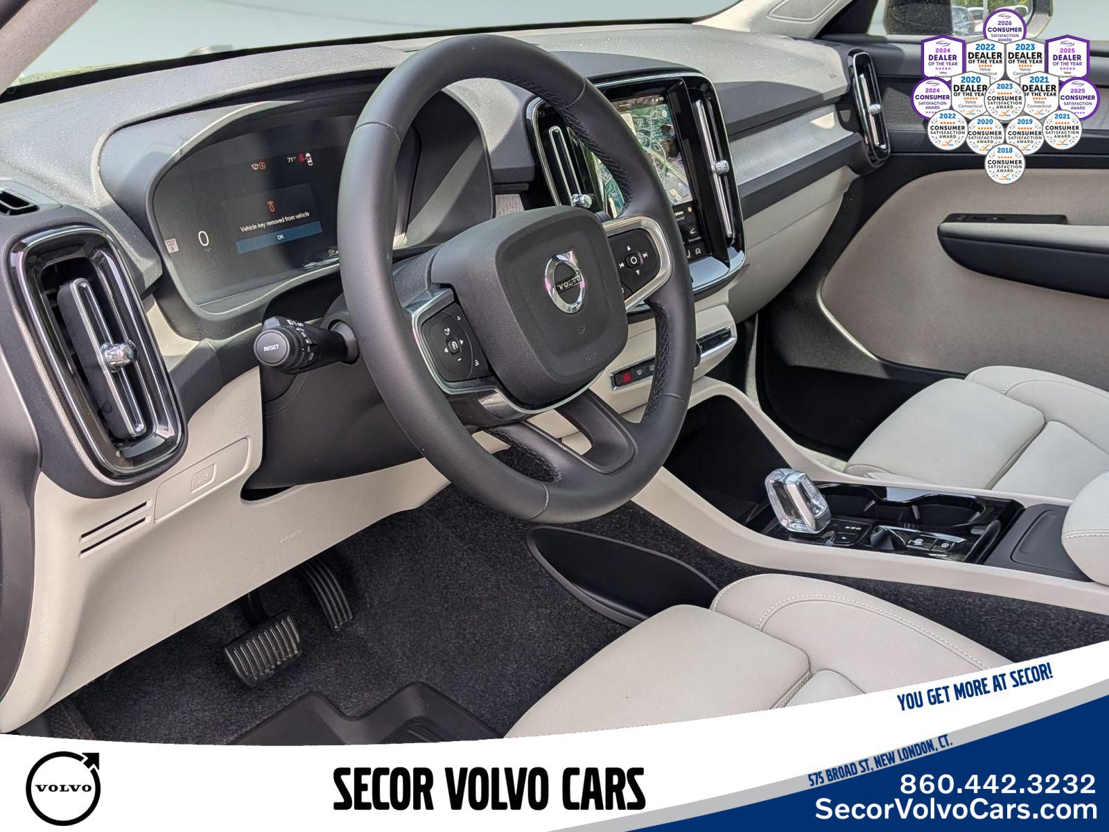 Certified 2026 Volvo XC40 B5 Plus AWD/4WD image 14