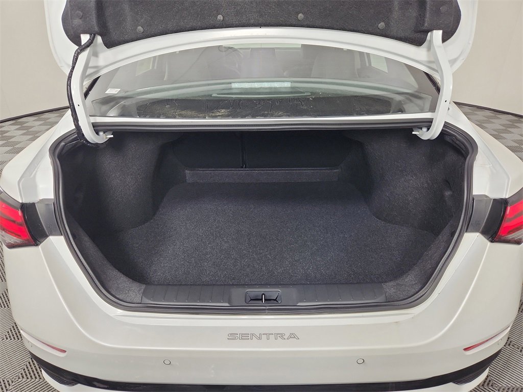 New 2025 Nissan Sentra SR w/ SR Premium Package image 14