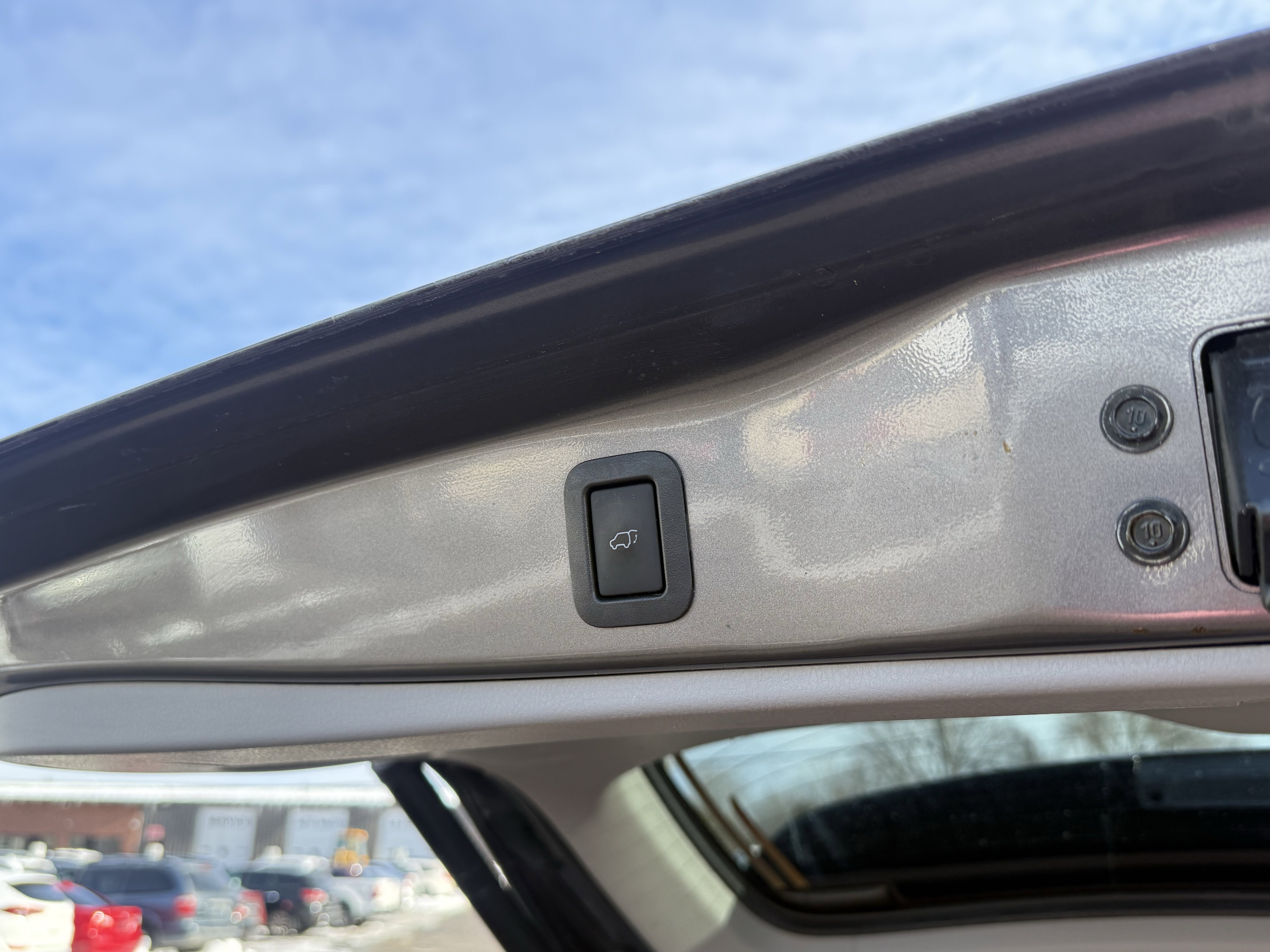 Used 2017 Toyota Highlander Plus image 33