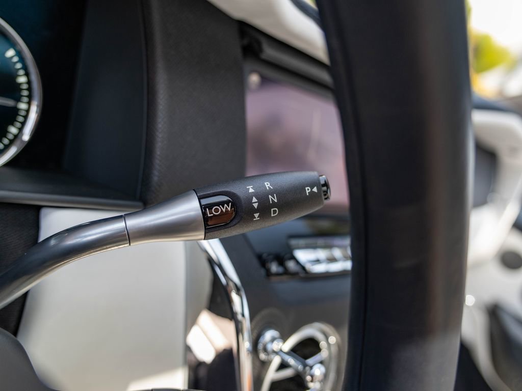 Certified 2019 Rolls-Royce Cullinan AWD/4WD image 28