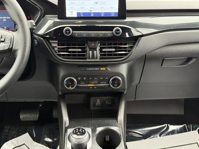 Used 2025 Ford Escape ST-Line image 15