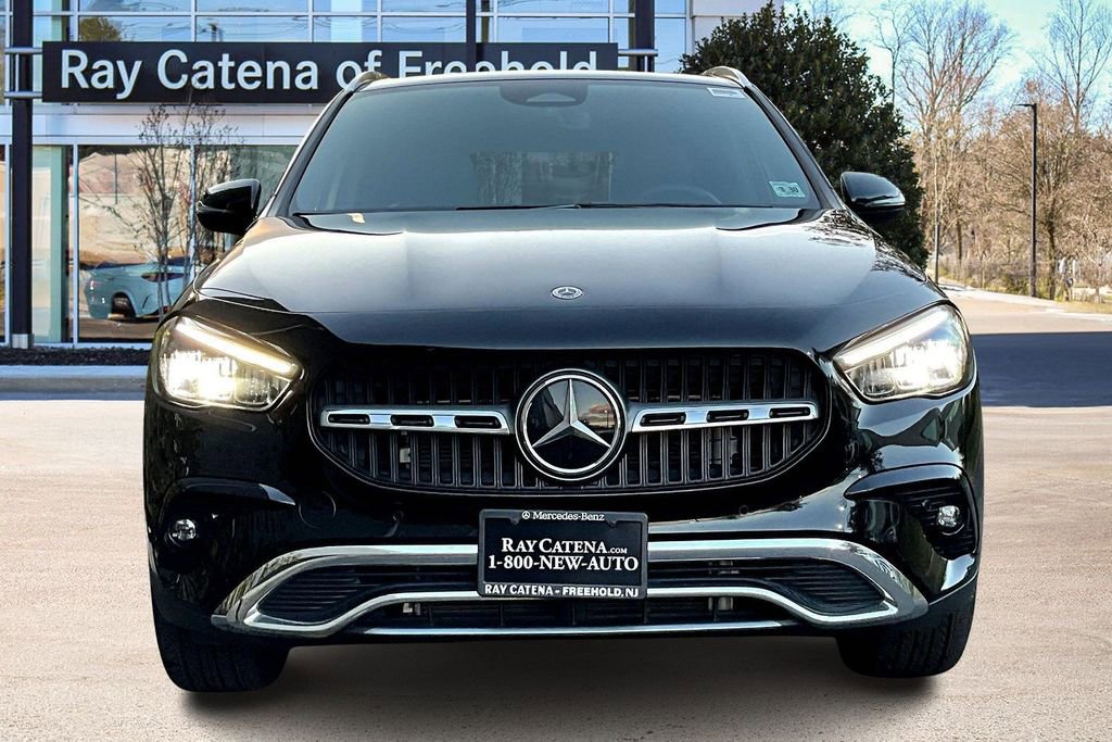 Used 2025 Mercedes-Benz GLA 250 4MATIC image 3