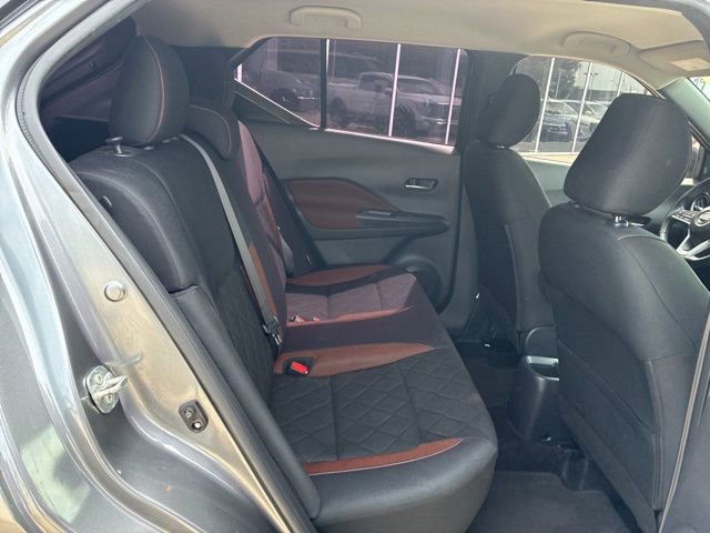 Used 2020 Nissan Kicks SR w/ Exterior Package FWD image 9