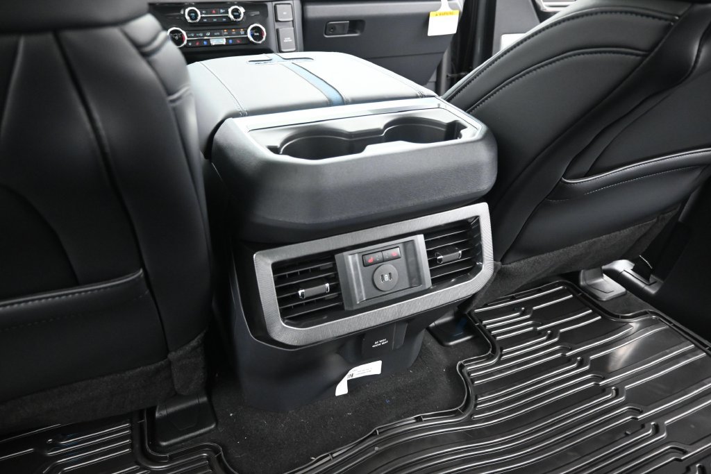 New 2026 Ford F250 Platinum AWD/4WD image 21