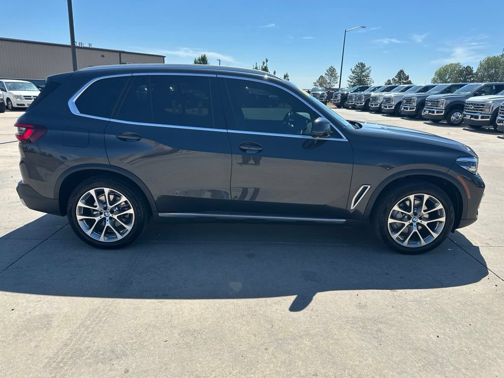 Used 2021 BMW X5 xDrive40i w/ Premium Package AWD/4WD image 41