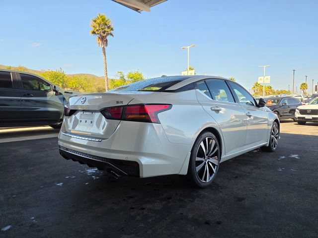 Used 2020 Nissan Altima 2.5 SR w/ Premium Package FWD image 6