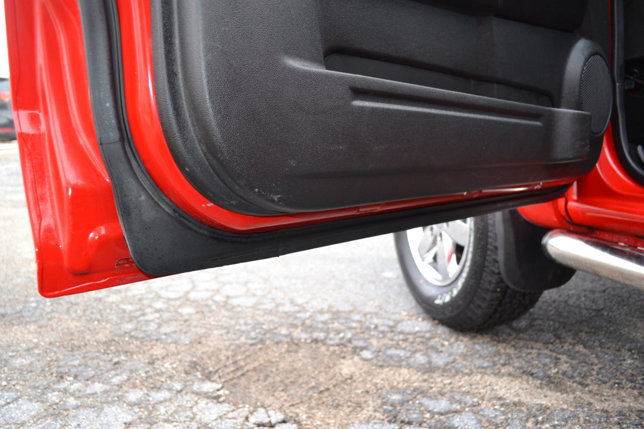 Used 2011 Chevrolet Colorado LT image 24