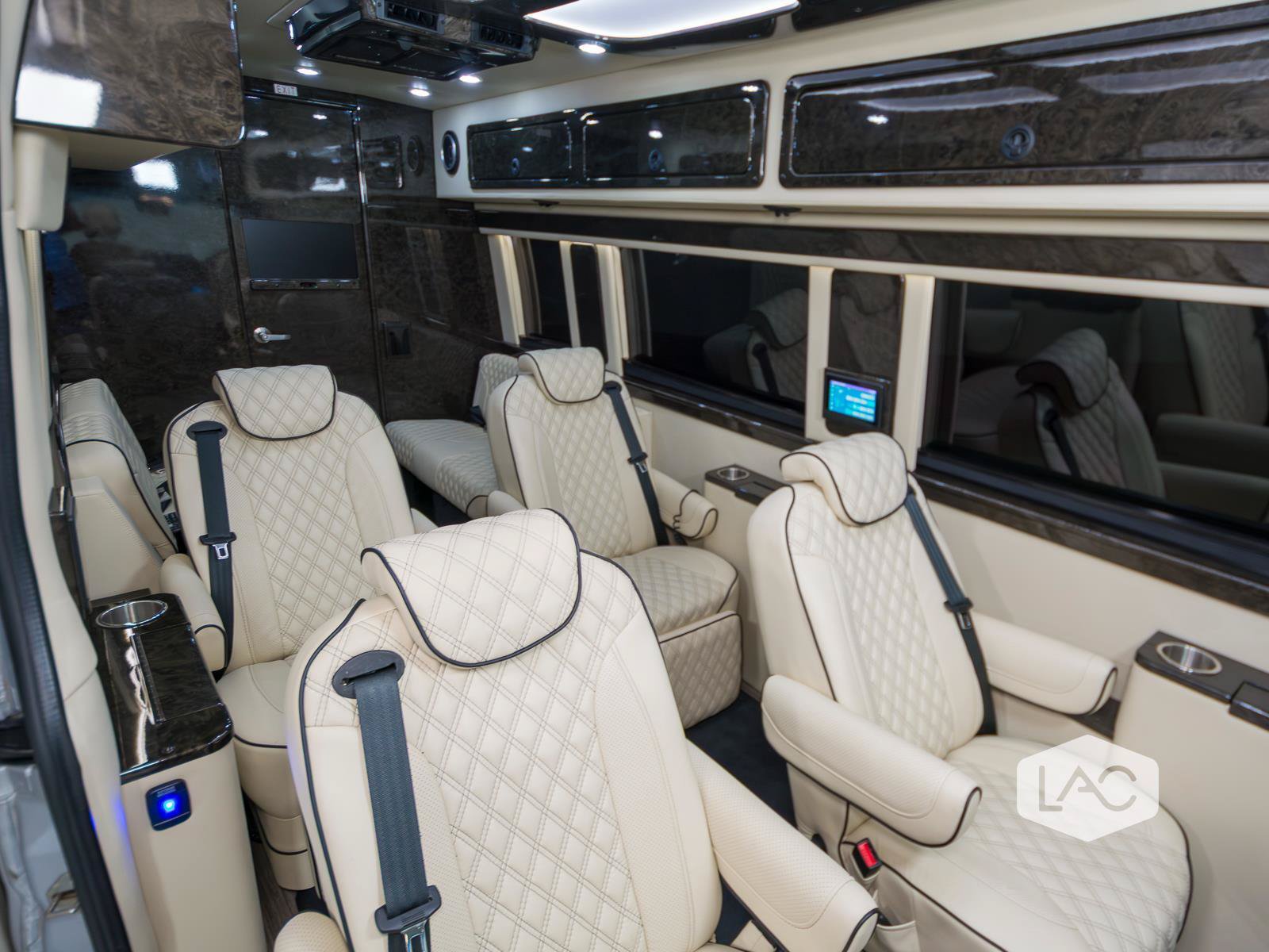Used 2020 Mercedes-Benz Sprinter 3500 image 6