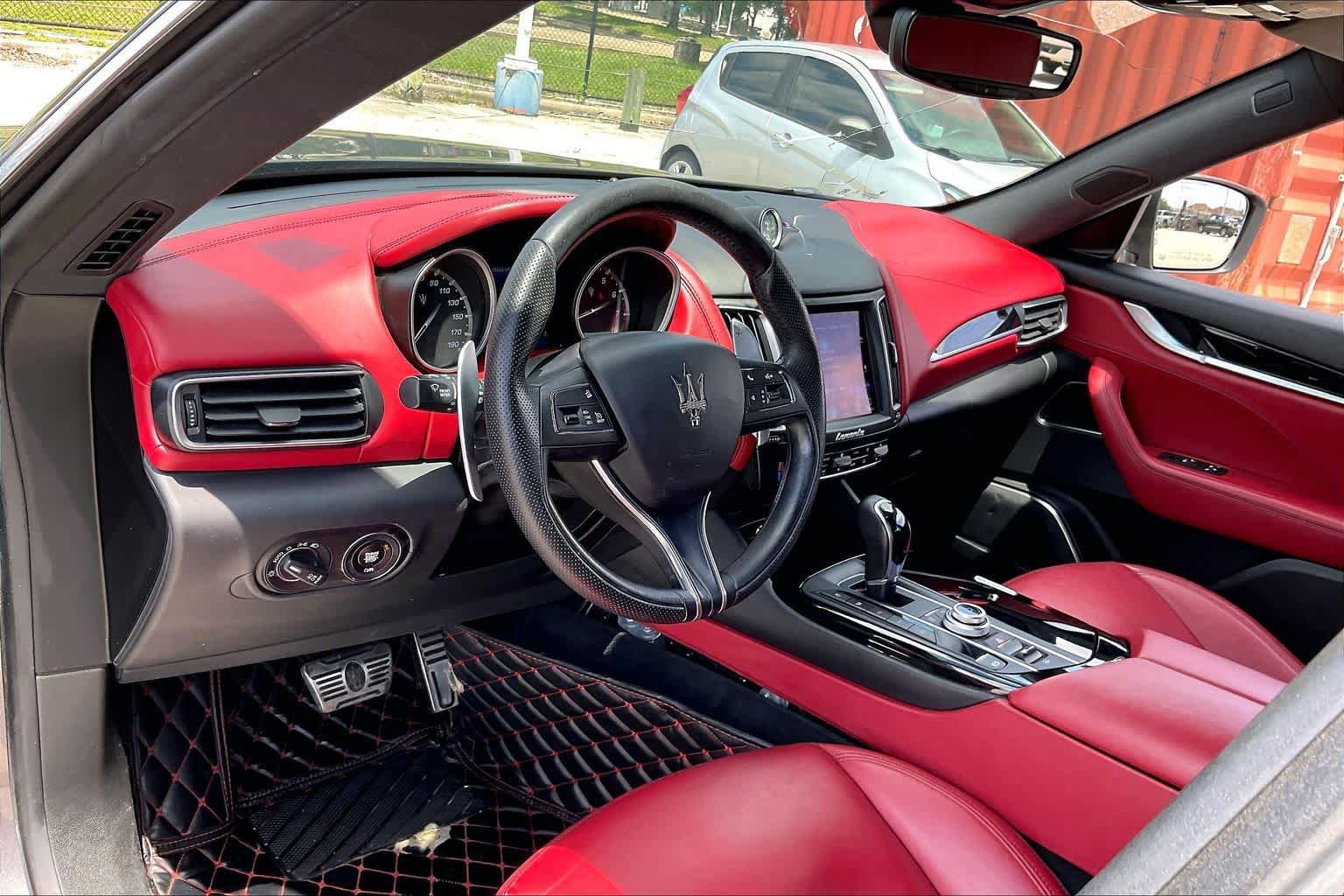 Used 2017 Maserati Levante w/ Sport Package AWD/4WD image 18