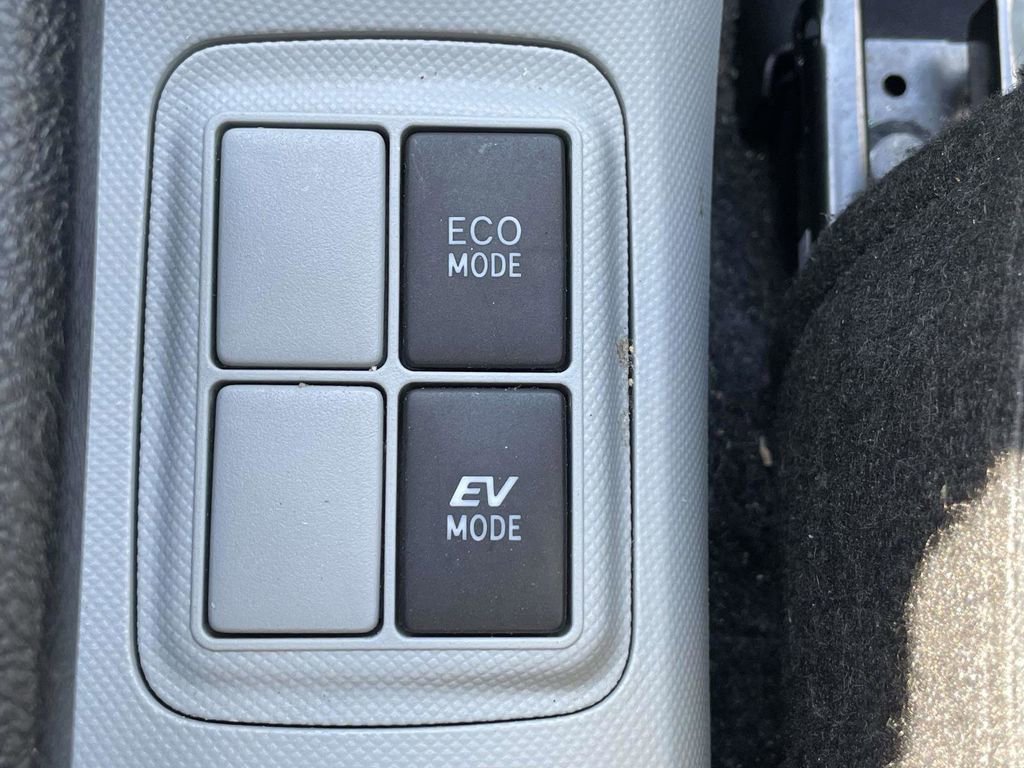 Used 2012 Toyota Prius C Three FWD image 37