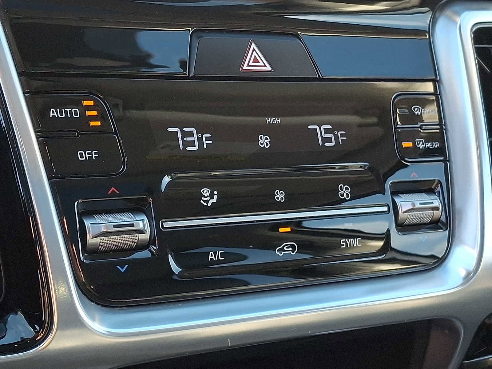 Used 2021 Kia Sorento SX image 12