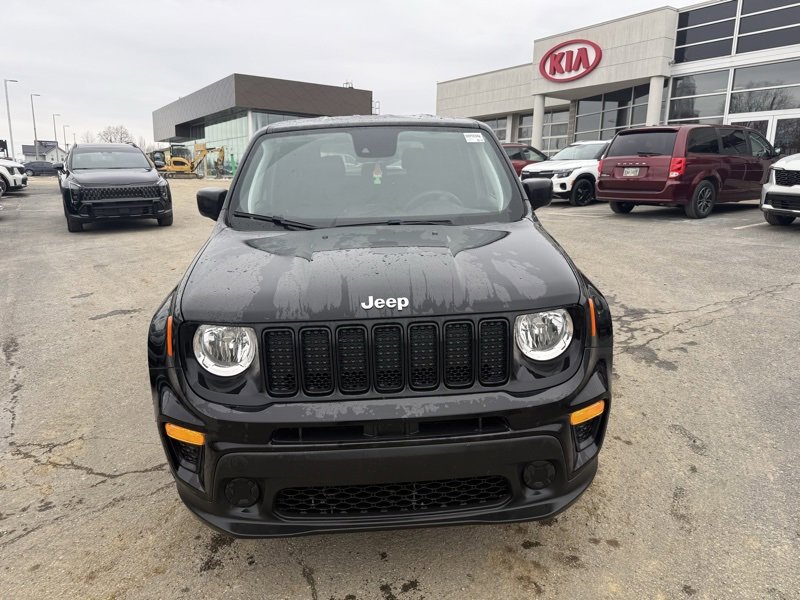 Used 2021 Jeep Renegade Sport image 2