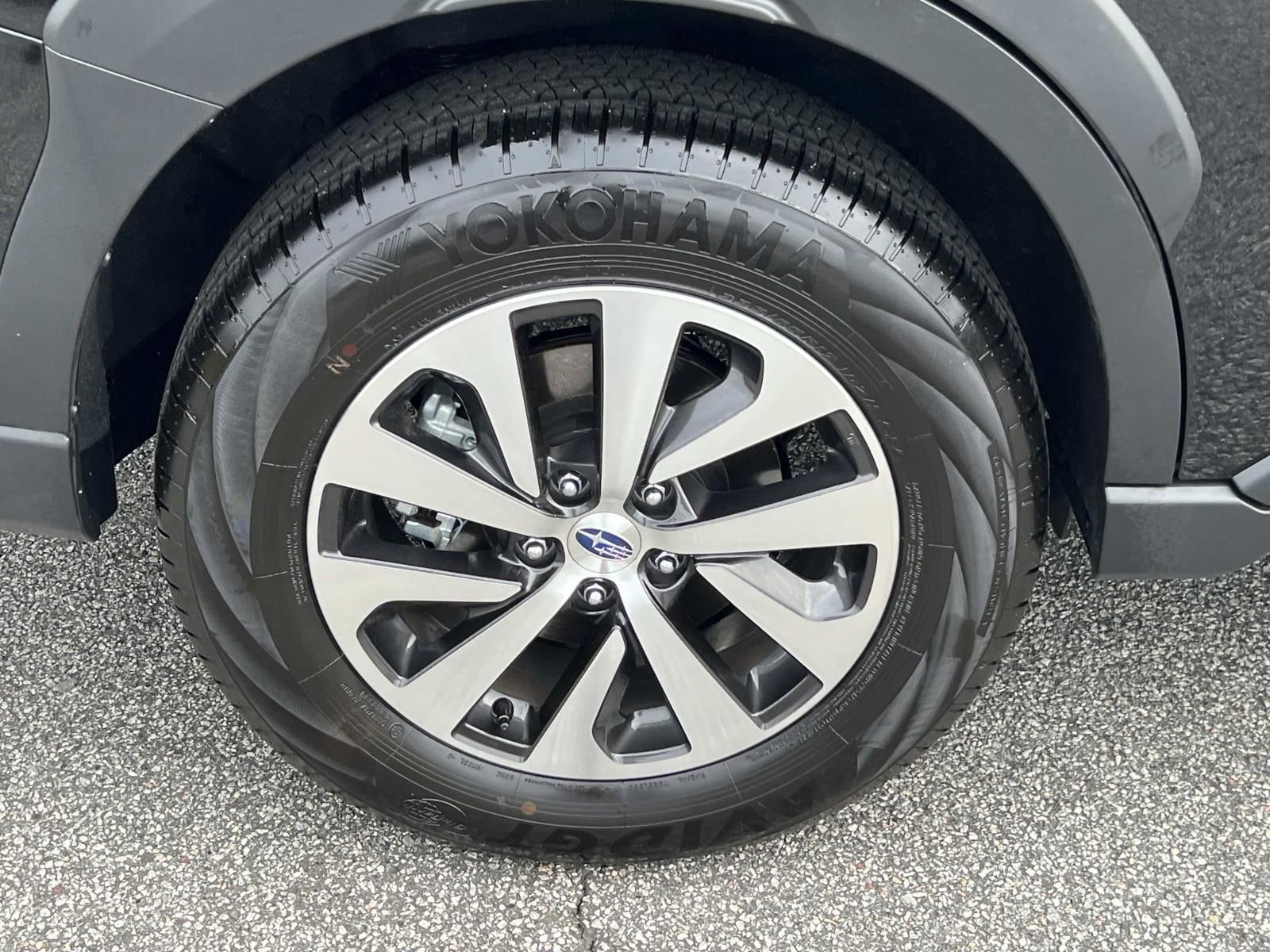 Certified 2025 Subaru Outback Premium w/ Popular Package #1A image 17