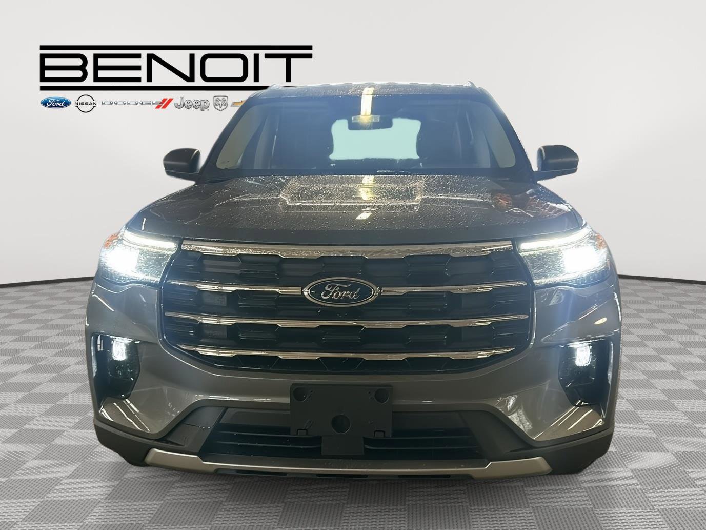 New 2025 Ford Explorer Active w/ Active Comfort Package image 2