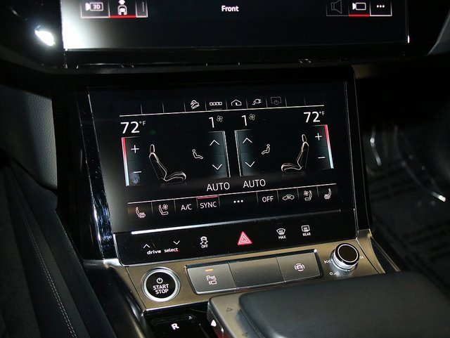 Used 2023 Audi e-tron Premium Plus w/ Premium Plus Package image 24