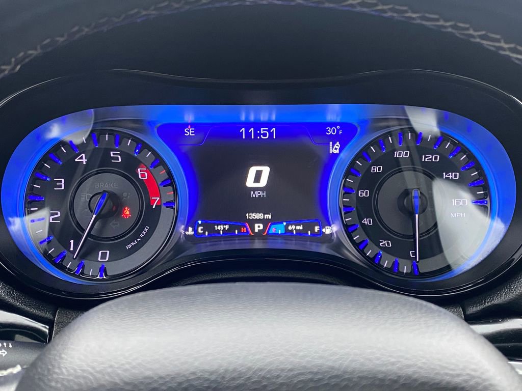 Used 2023 Chrysler 300 C image 29