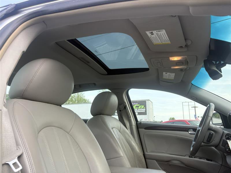 Used 2011 Buick Lucerne CXL FWD image 22