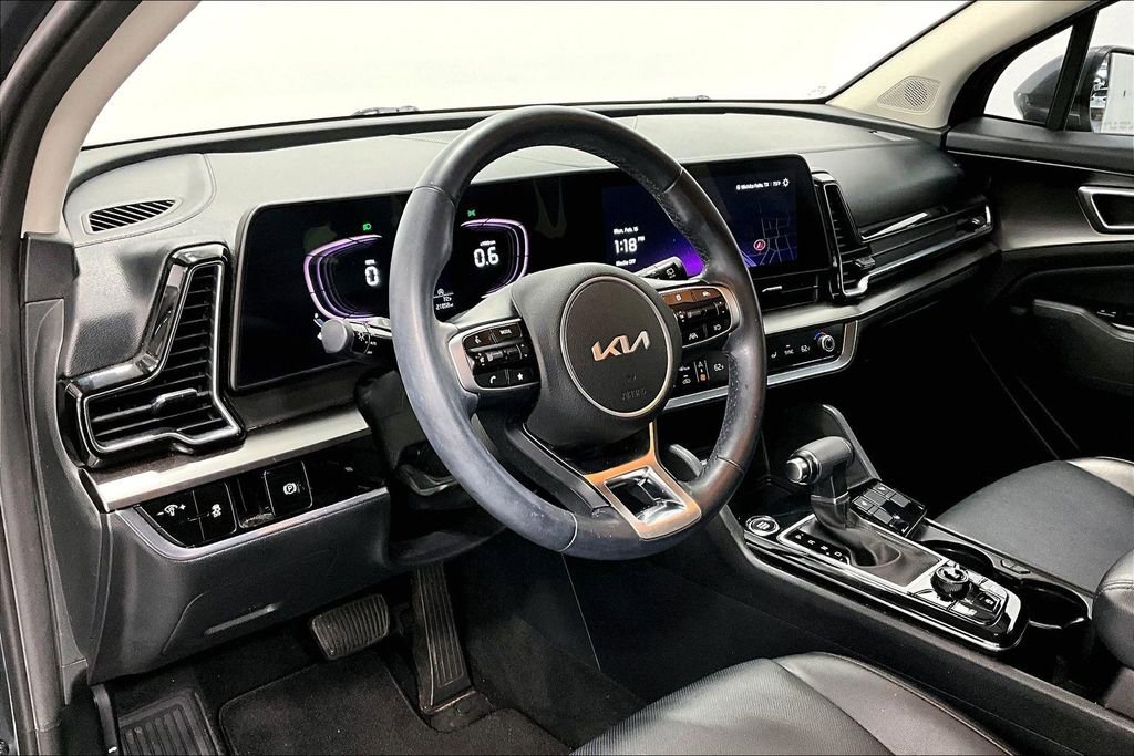 Used 2024 Kia Sportage EX image 16