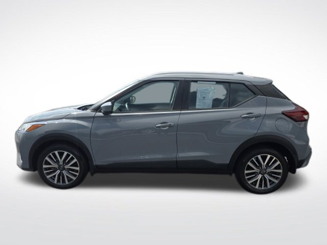 Used 2024 Nissan Kicks SV FWD image 3