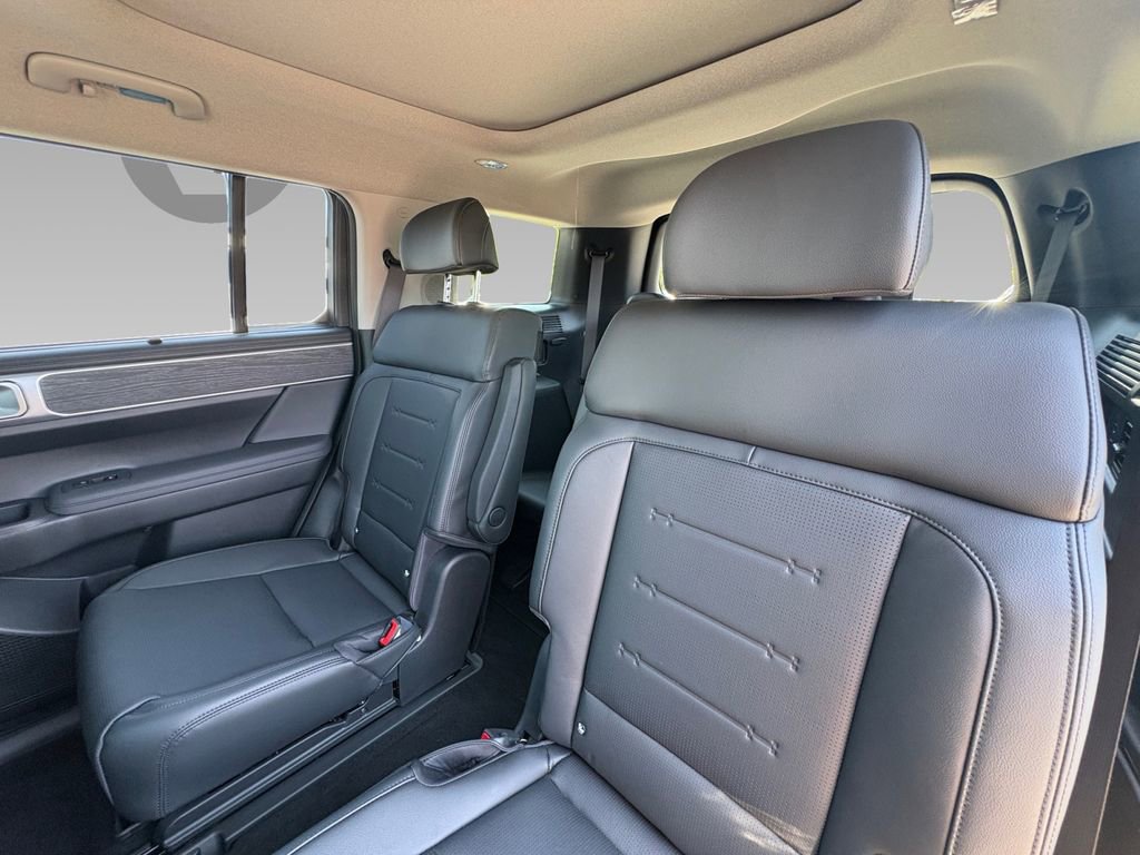 New 2026 Hyundai Santa Fe Limited FWD image 4