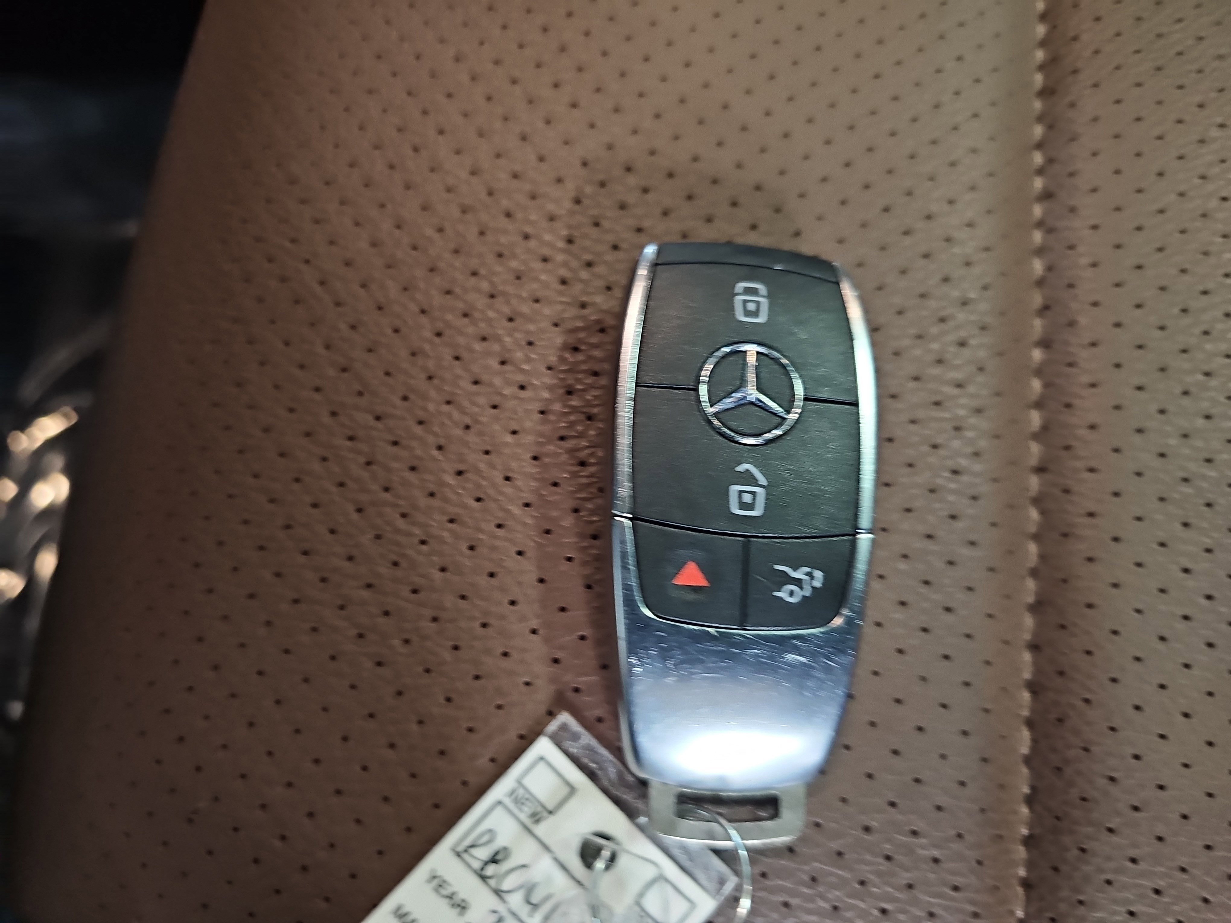 Used 2024 Mercedes-Benz GLE 350 4MATIC image 38