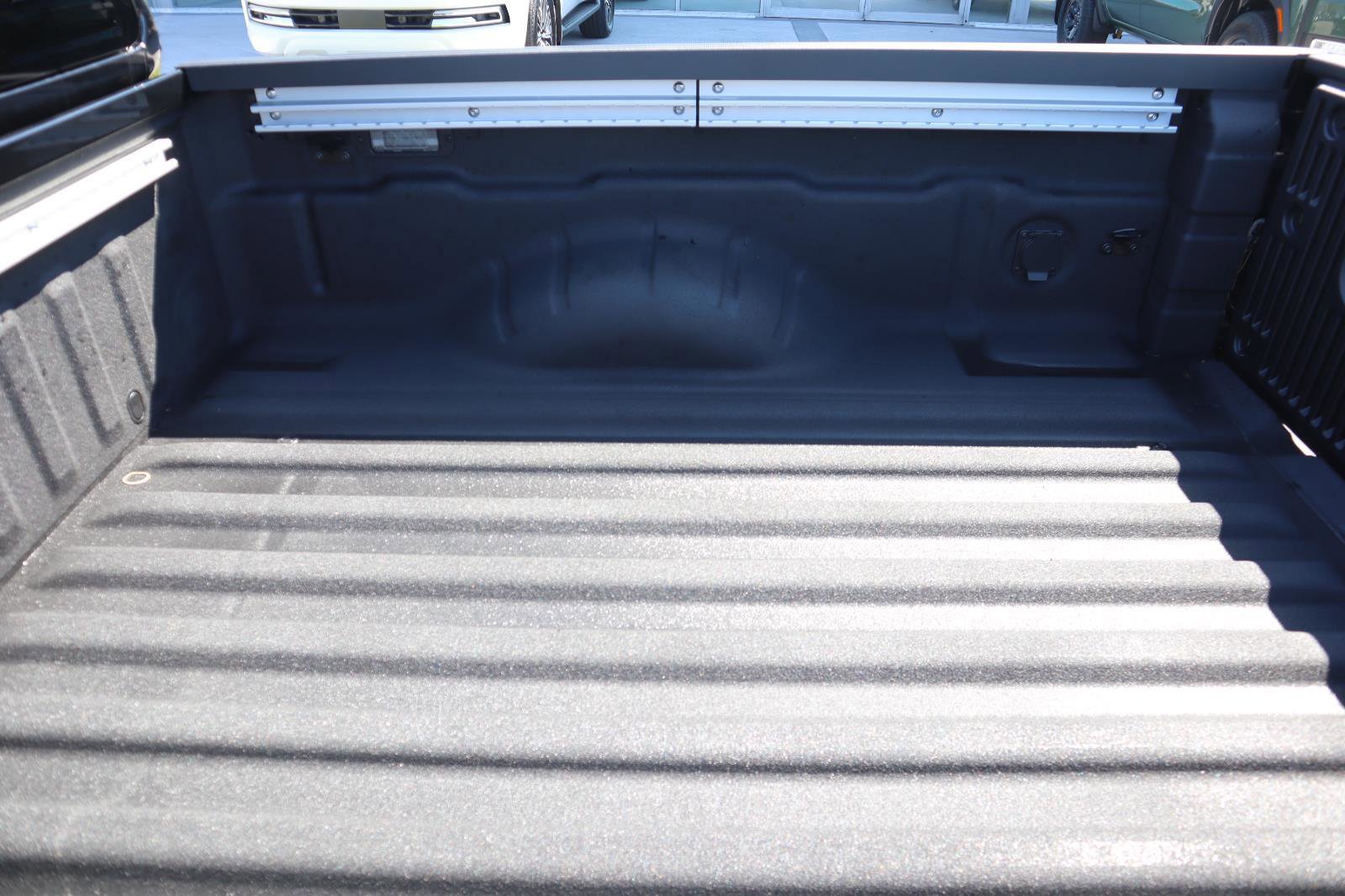 New 2026 Nissan Frontier SV image 8