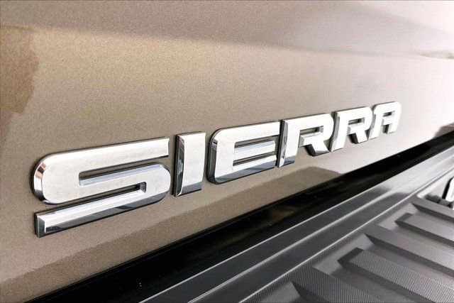 Used 2015 GMC Sierra 2500 Denali w/ Duramax Plus Package image 31