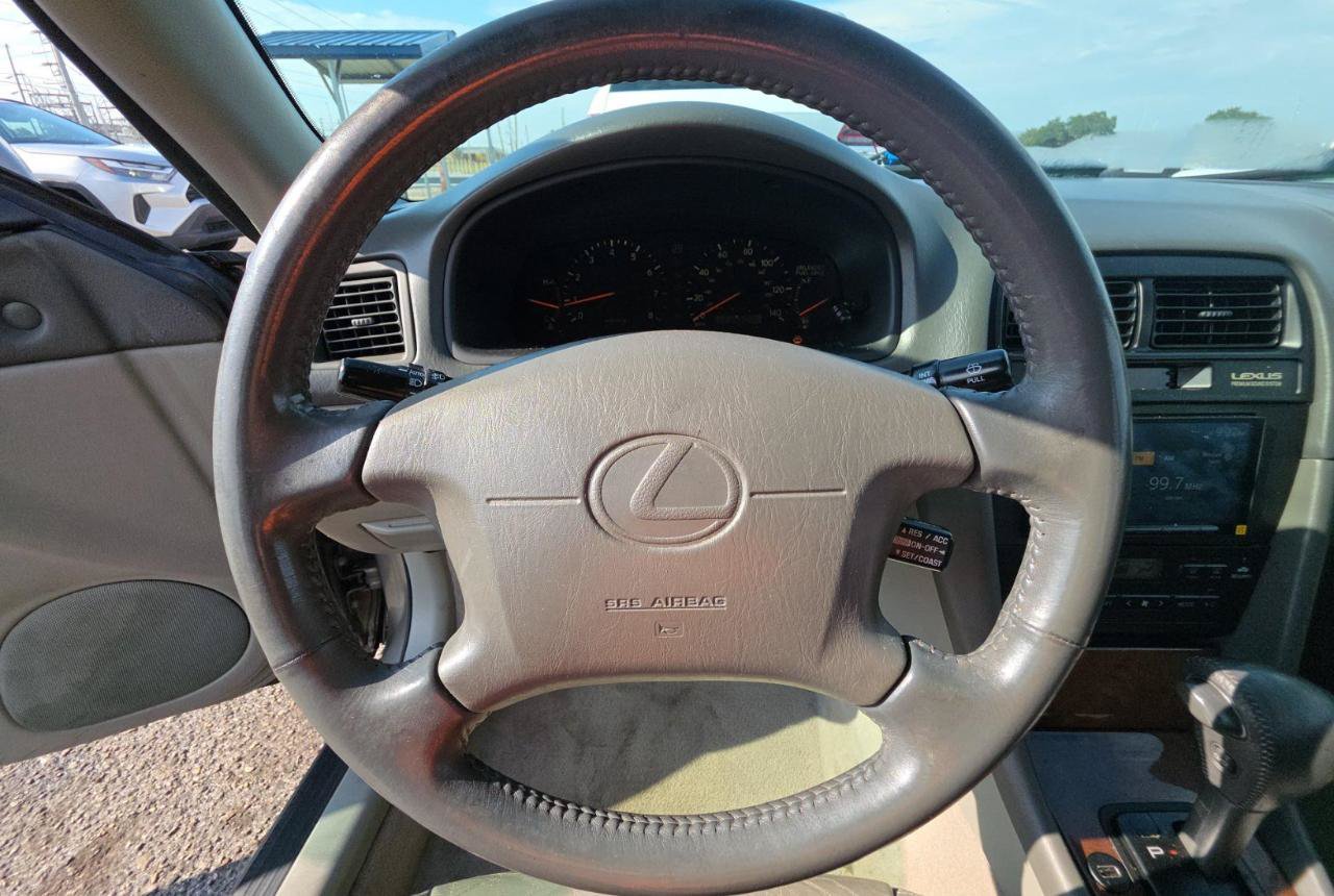 Used 1998 Lexus ES 330 FWD image 10
