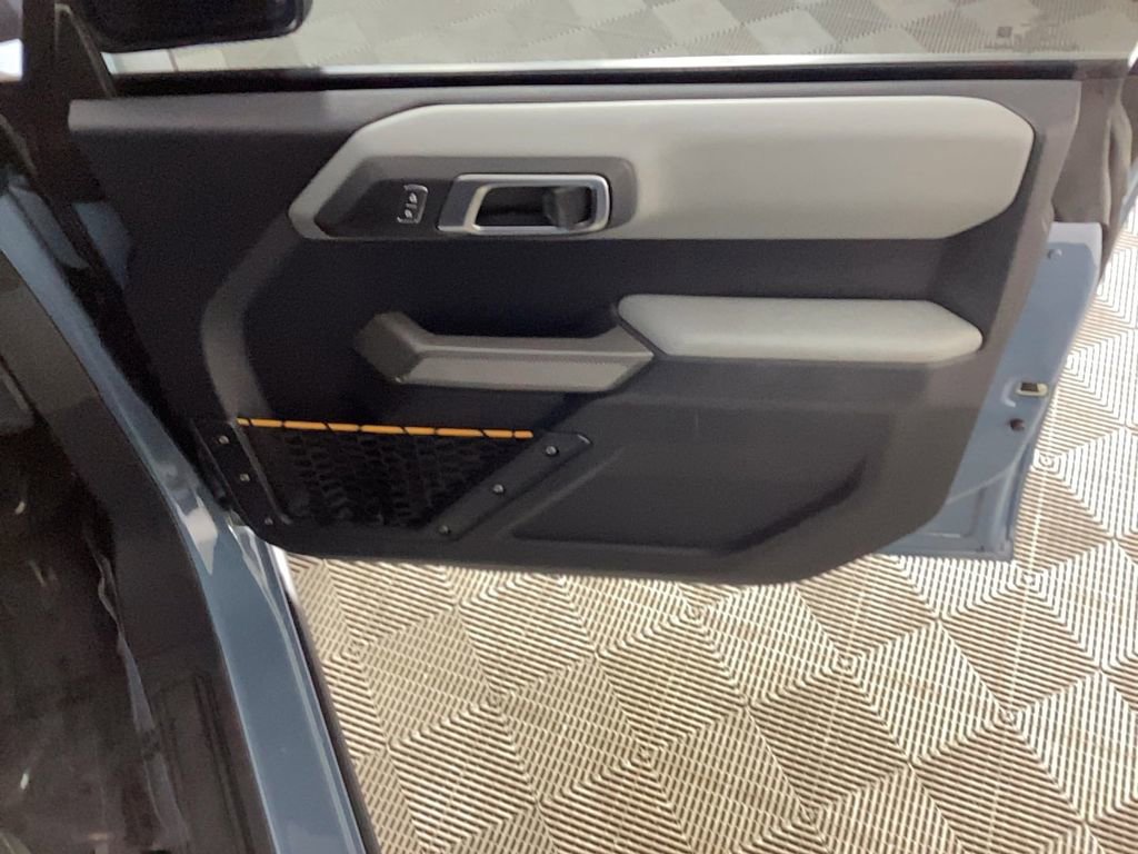 Used 2022 Ford Bronco Badlands image 8