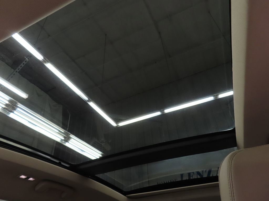 Used 2020 Lincoln Corsair Reserve AWD/4WD image 31