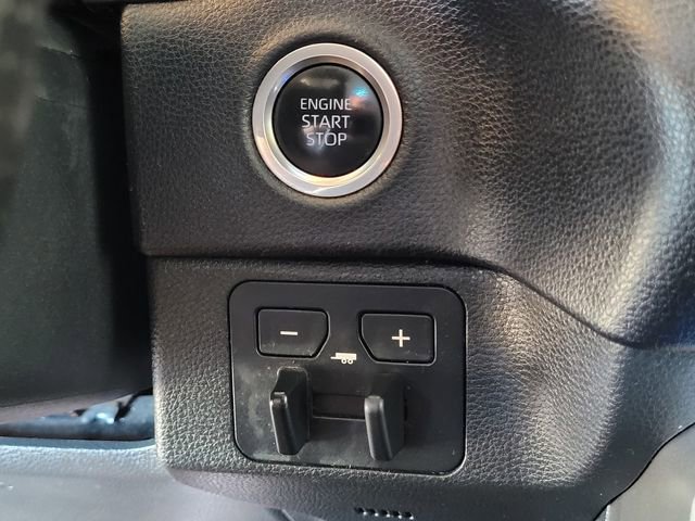 Used 2022 Toyota Tundra SR5 w/ Convenience Package image 15