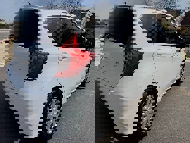 Used 2017 Nissan Versa Note SV image 9