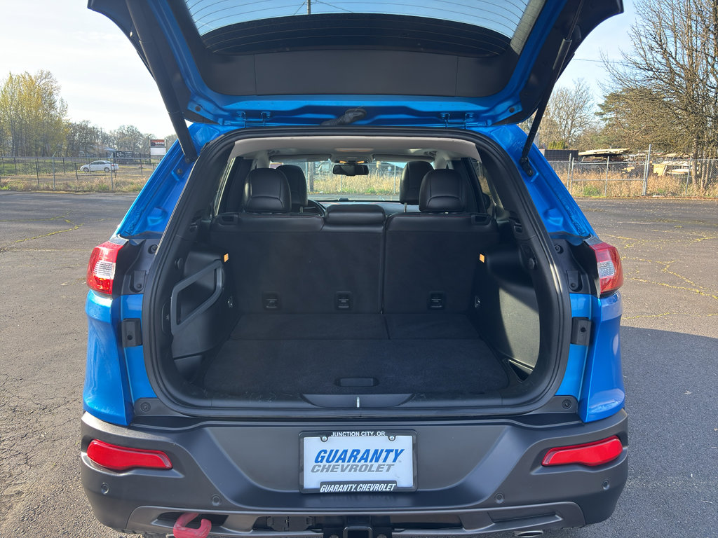 Used 2018 Jeep Cherokee Trailhawk w/ Comfort/Convenience Group image 9