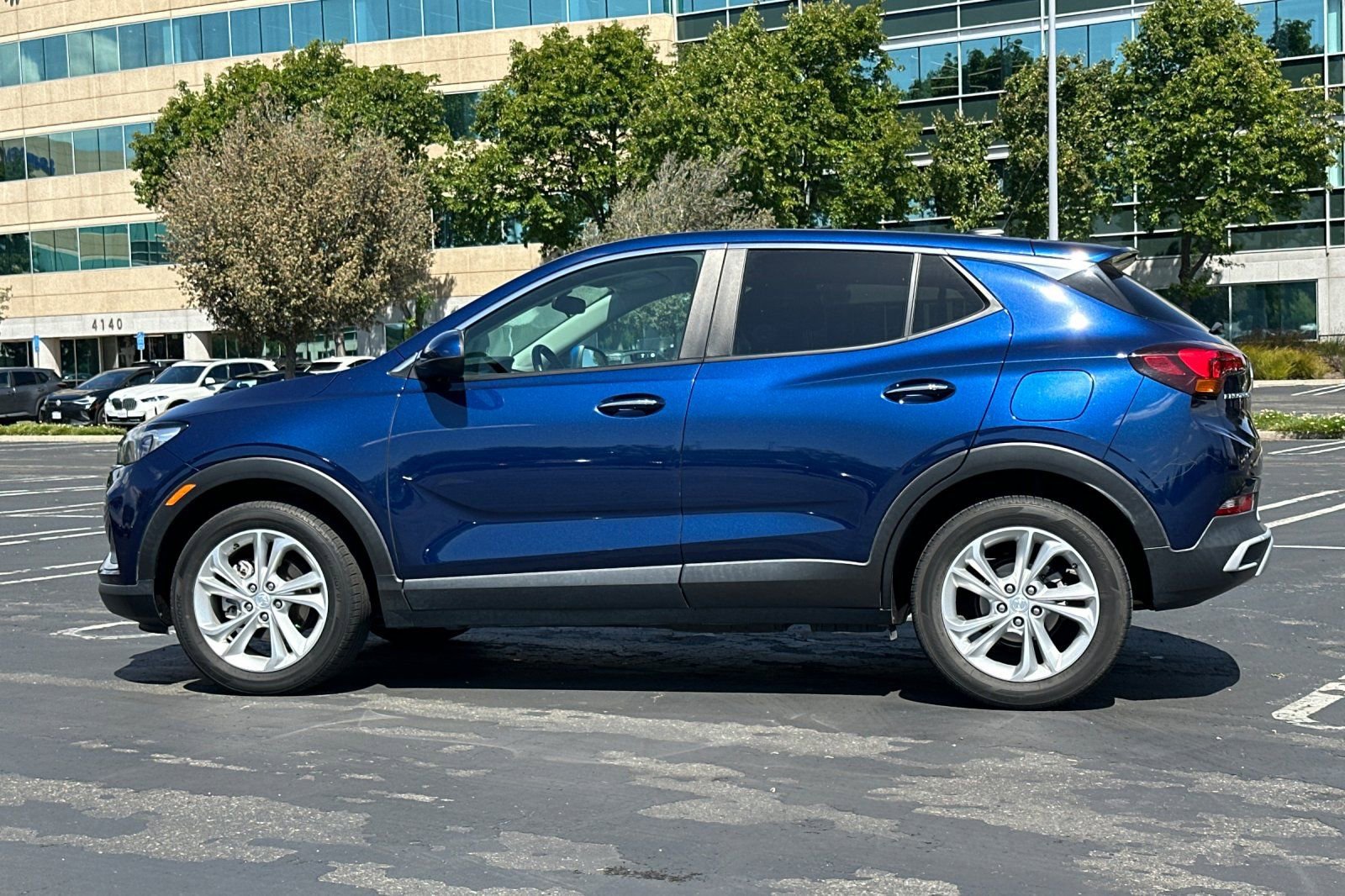 Used 2023 Buick Encore GX Preferred w/ Cold Weather Comfort Package FWD image 7