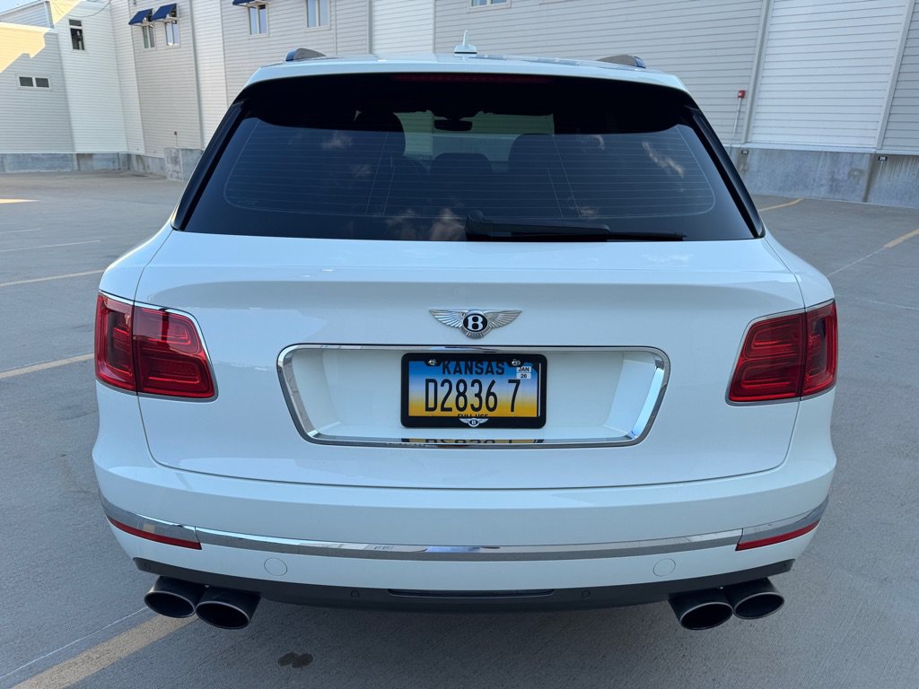 Used 2019 Bentley Bentayga AWD/4WD image 4